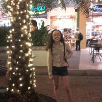 Lana Lim Photo 22