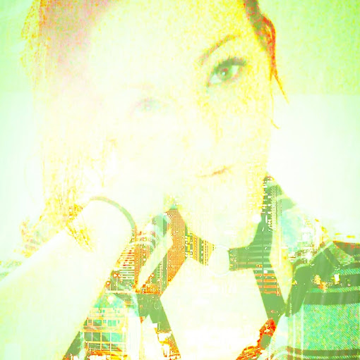 Erika Moore Photo 14