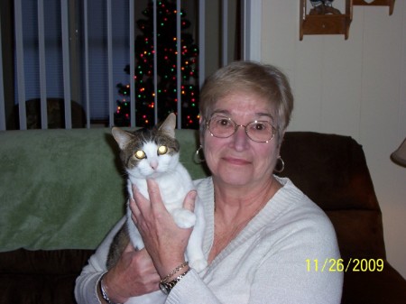 Vicki Thompson Photo 39