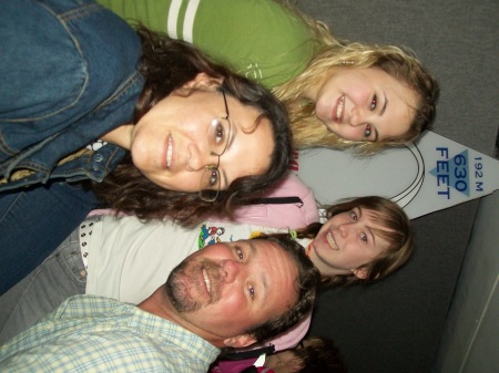 Jennifer Holland Photo 39