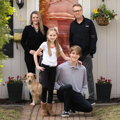 Erin Tierney Photo 29