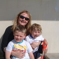 Vicki Knowles Photo 9