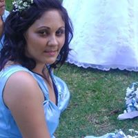 Deidre Bell Photo 11