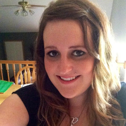 Erika Marshall Photo 23