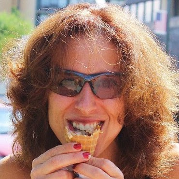 Ellen Hendricks Photo 7