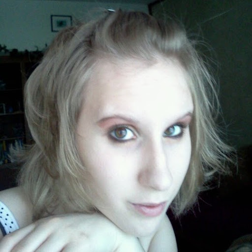 Crystal Felton Photo 6