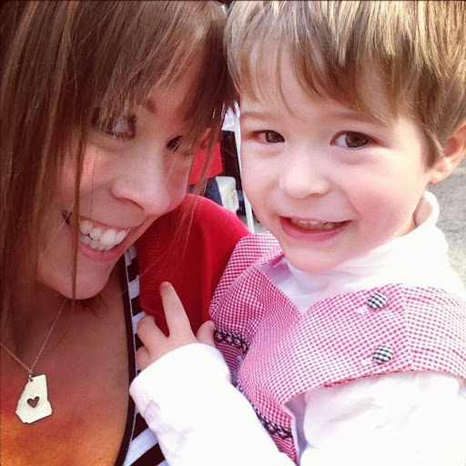 Julia Mills Photo 14