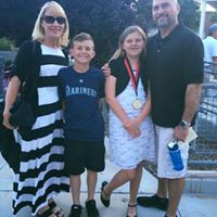 Tara Holmes Photo 40