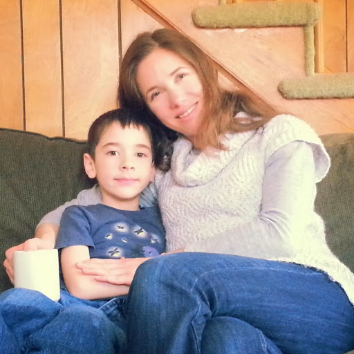 Elizabeth Schuster Photo 25