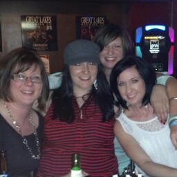 Stephanie Nesbitt Photo 16