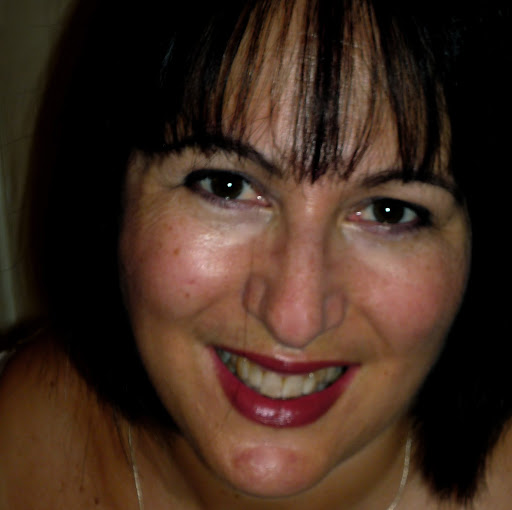 Amanda Bowman Photo 36