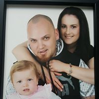 Leigh Hubbard Photo 25