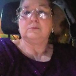 Georgette Roberts Photo 19