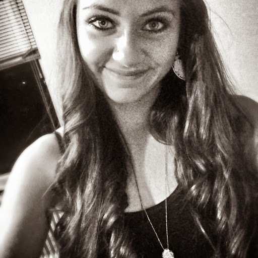 Michelle Andersen Photo 13