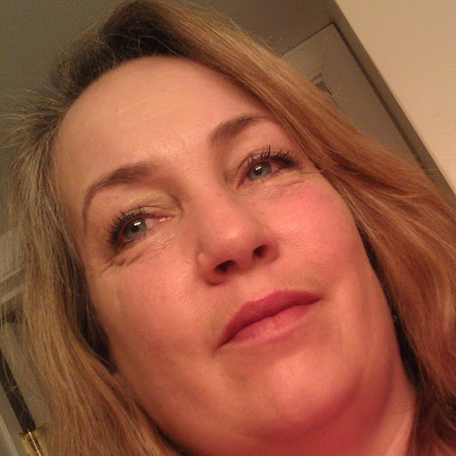 Deanne Myers Photo 20