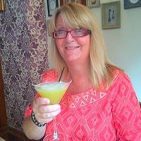 Sian Robertson Photo 14