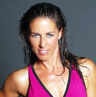 Rebecca Gold Photo 9