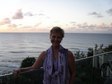 Lisa Henry Photo 9