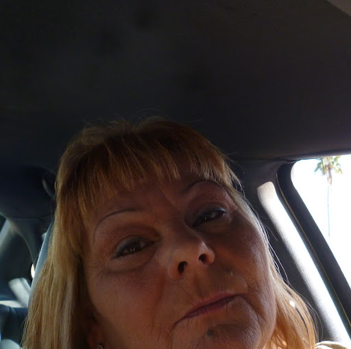 Robin Snyder Photo 17
