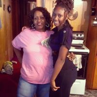 Della Smith Photo 20
