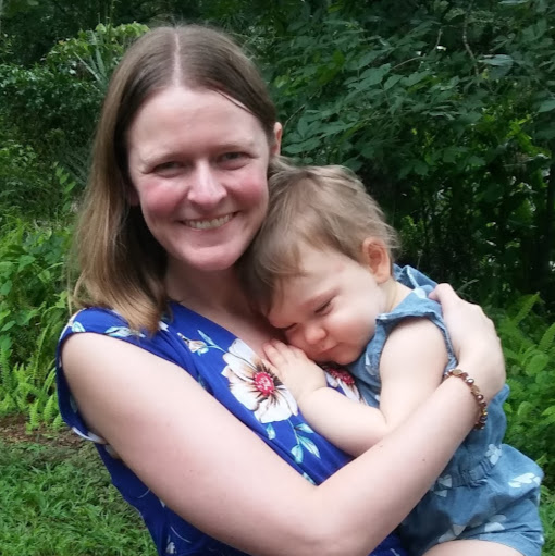 Julie Buckner Photo 32