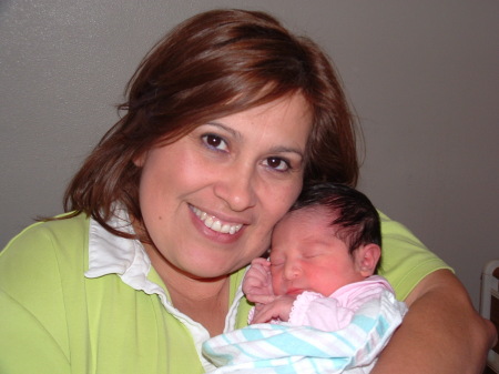 Brenda Cruz Photo 27