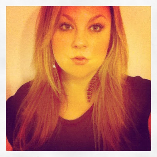 Sarah Sweeney Photo 17