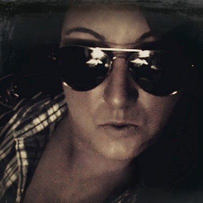 Stephanie Snow Photo 15