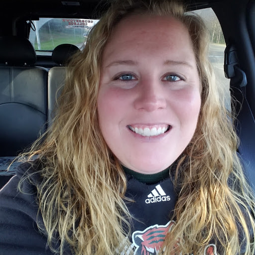 Laura Hoffman Photo 24