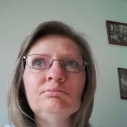 Christine Steiner Photo 25