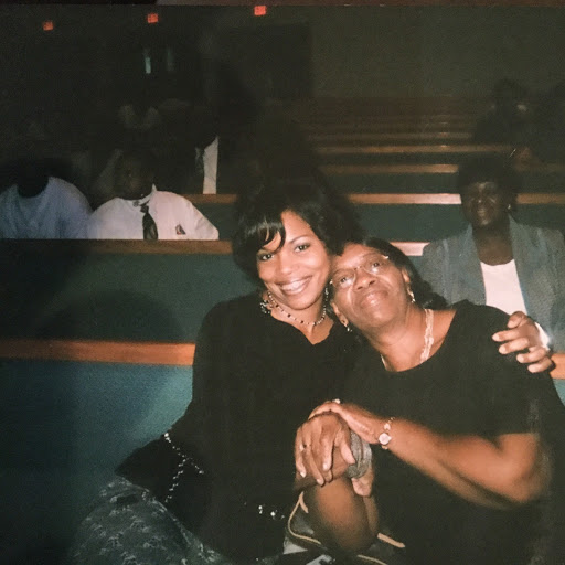 Anita Douglas Photo 20