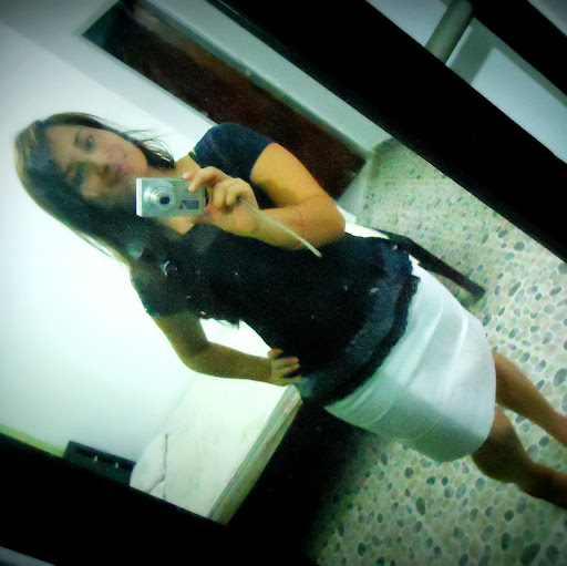 Dianna Torres Photo 9