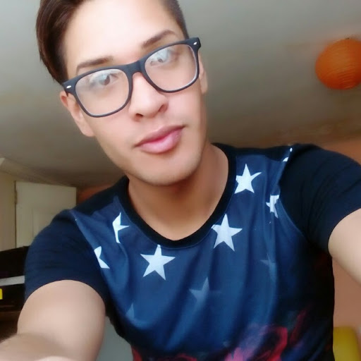 Erik Molina Photo 12