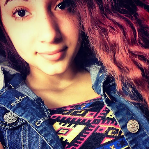 Maria Benitez Photo 15