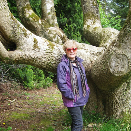 Barbara Sands Photo 33