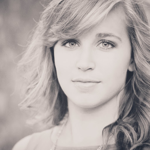 Carrie Baker Photo 23