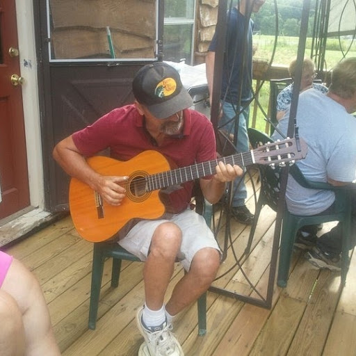 Roger Crews Photo 14