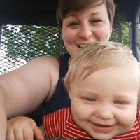 Adrienne Tucker Photo 33