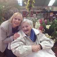 Dianne Hooper Photo 3