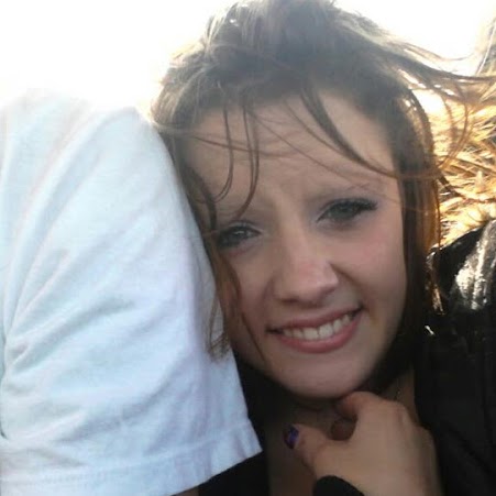 Victoria Webster Photo 7