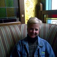 Erin Warren Photo 25