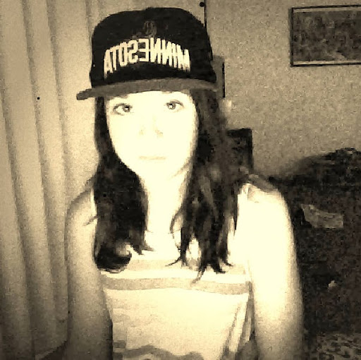 Aimee Larson Photo 18