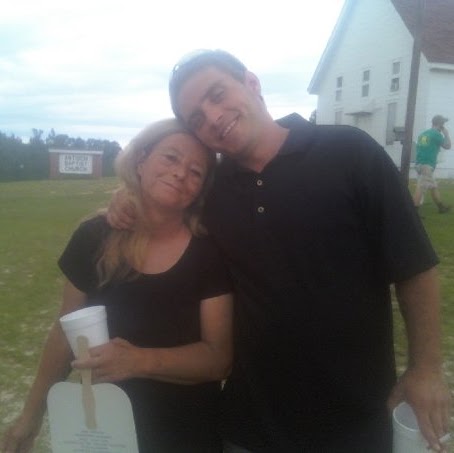 Carolyn Hicks Photo 32