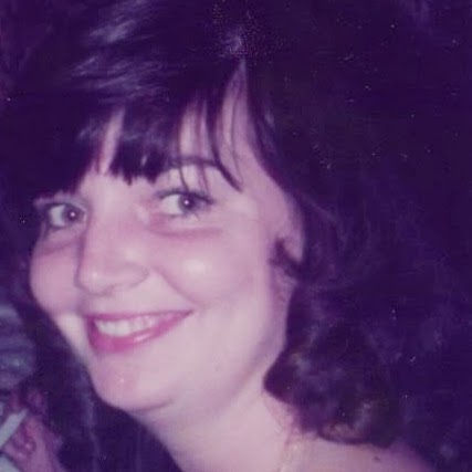 Pamela Holland Photo 39