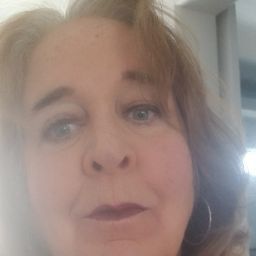 Linda Koch Photo 36