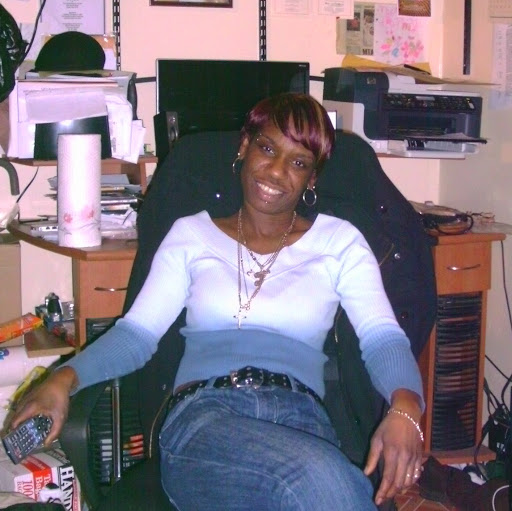 Terri Thomas Photo 13