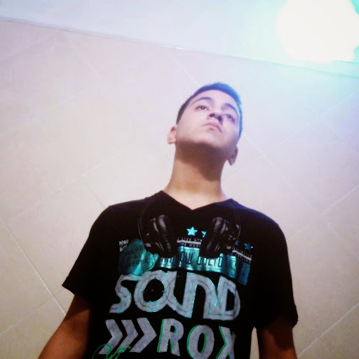 Hernan Sanchez Photo 3