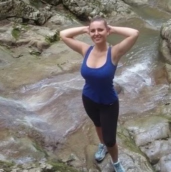 Lori Maxwell Photo 35