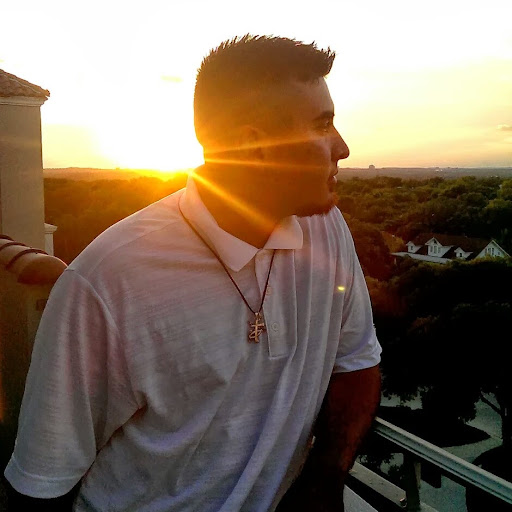 Richard Mendez Photo 32
