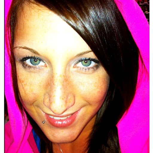 Kelly Schroeder Photo 15